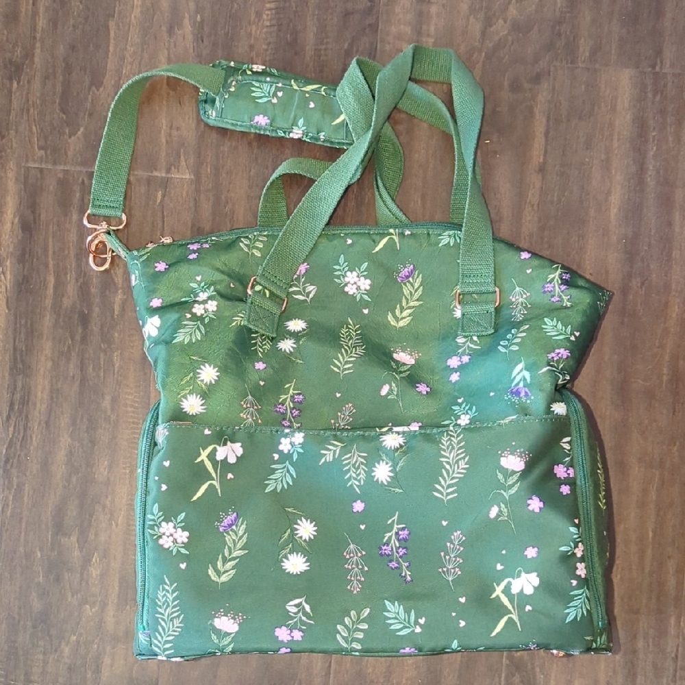 Green Floral Diaper Bag Sarah Wells - Picture 8 of 9